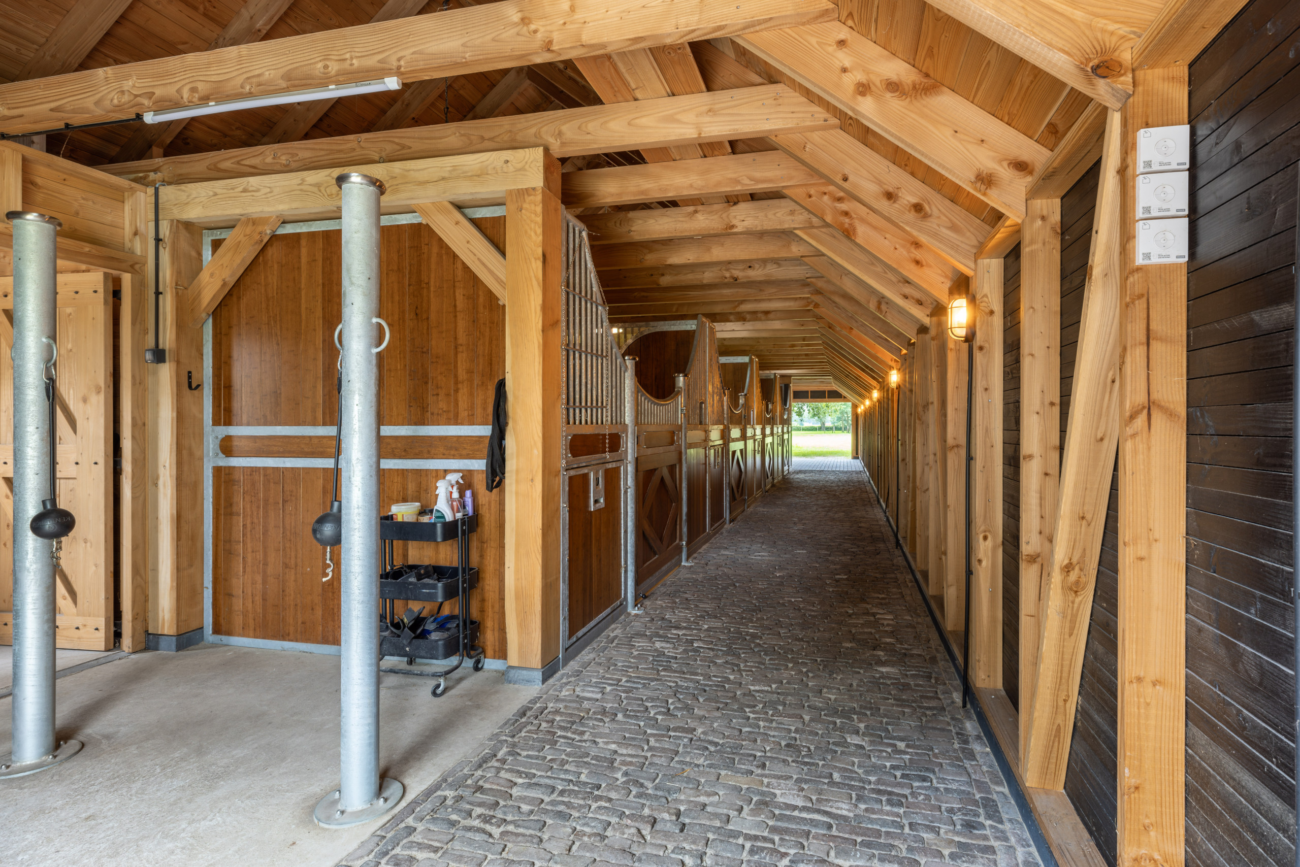 Paardenstallen Houtbouw Holland